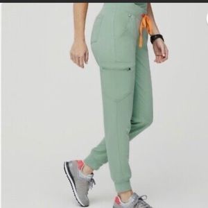 FIGS Jade Zamora Jogger pants XL